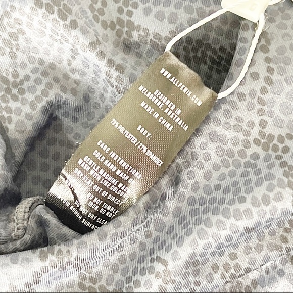 All Fenix Anthropologie Python Charcoal Sports Bra Size XS NWT - Picture 6 of 6